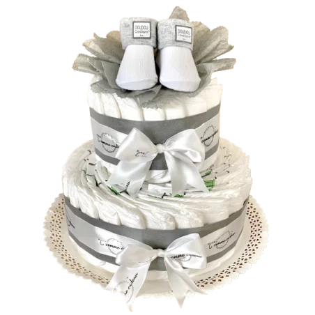 Gâteau De Couches Et Ses Chaussettes Grises 3 Gâteau De Couches Et Ses Chaussettes Grises