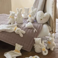 Mathilde M Hochet Lapin Petit Carrousel -C Comme Cadeau Soldes hochet lapin petit carrousel 1