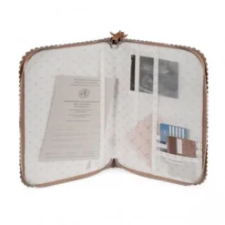 Pasito A Pasito Protège Carnet De Santé Icon Caramel -C Comme Cadeau Soldes protege carnet de sante icon caramel 2