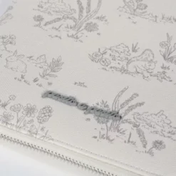 Pasito A Pasito Protège Carnet De Santé Toile De Jouy Beige -C Comme Cadeau Soldes protege carnet de sante toile de jouy beige 6