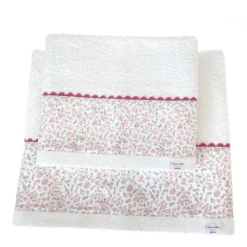 Serviette De Bain M Petites Roses 9 Serviette De Bain M Petites Roses -C Comme Cadeau Soldes serviette de bain m petites roses 3